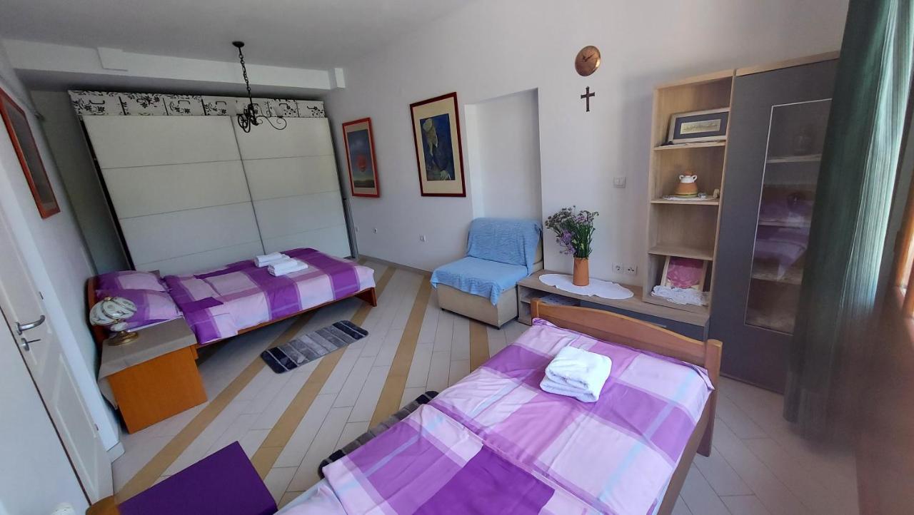 Apartments Cezar Винкуран Екстериор снимка