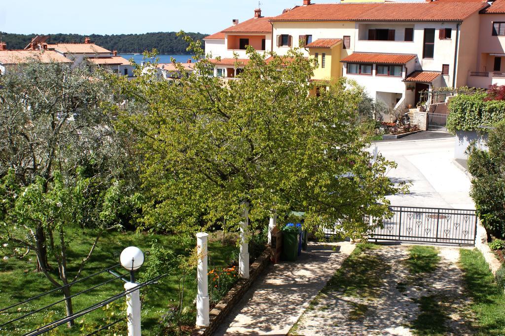 Apartments Cezar Винкуран Екстериор снимка