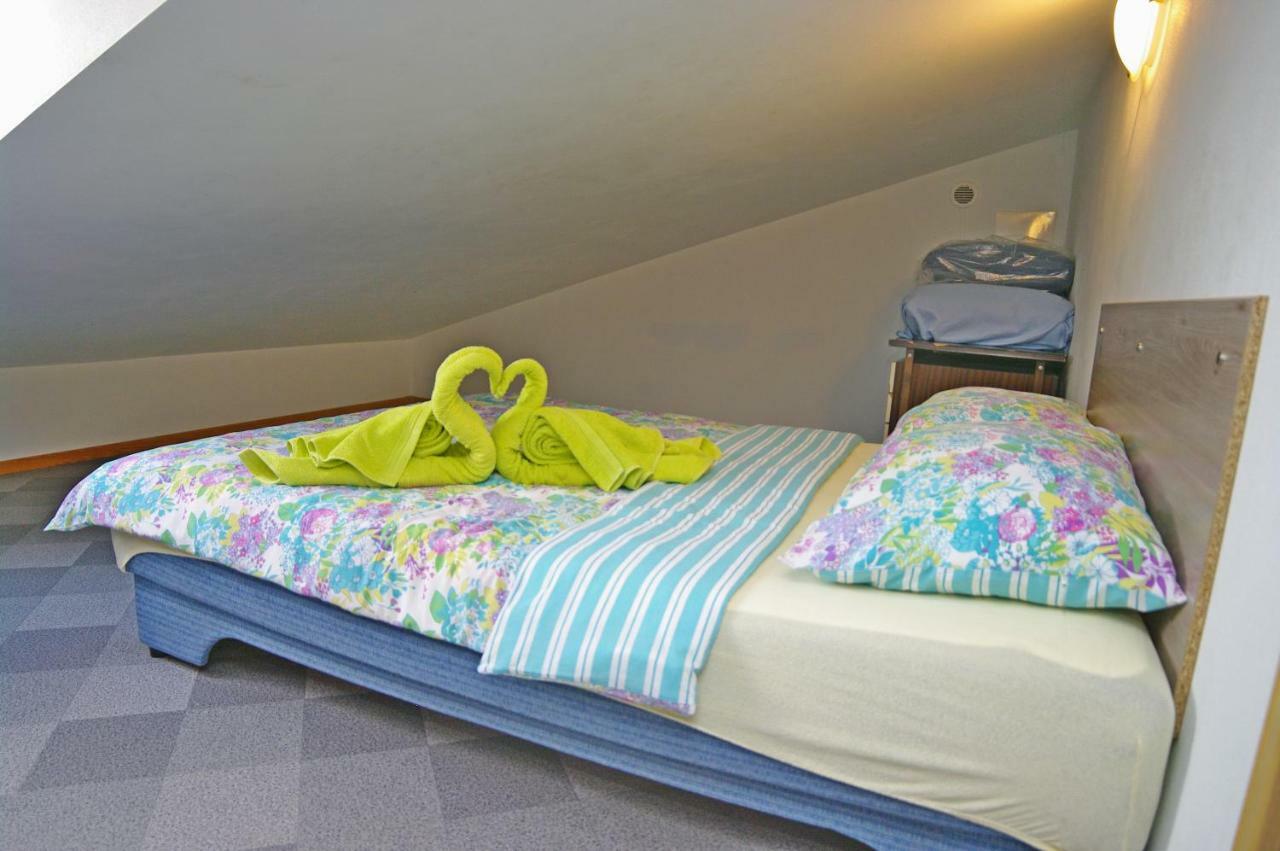 Apartments Cezar Винкуран Екстериор снимка