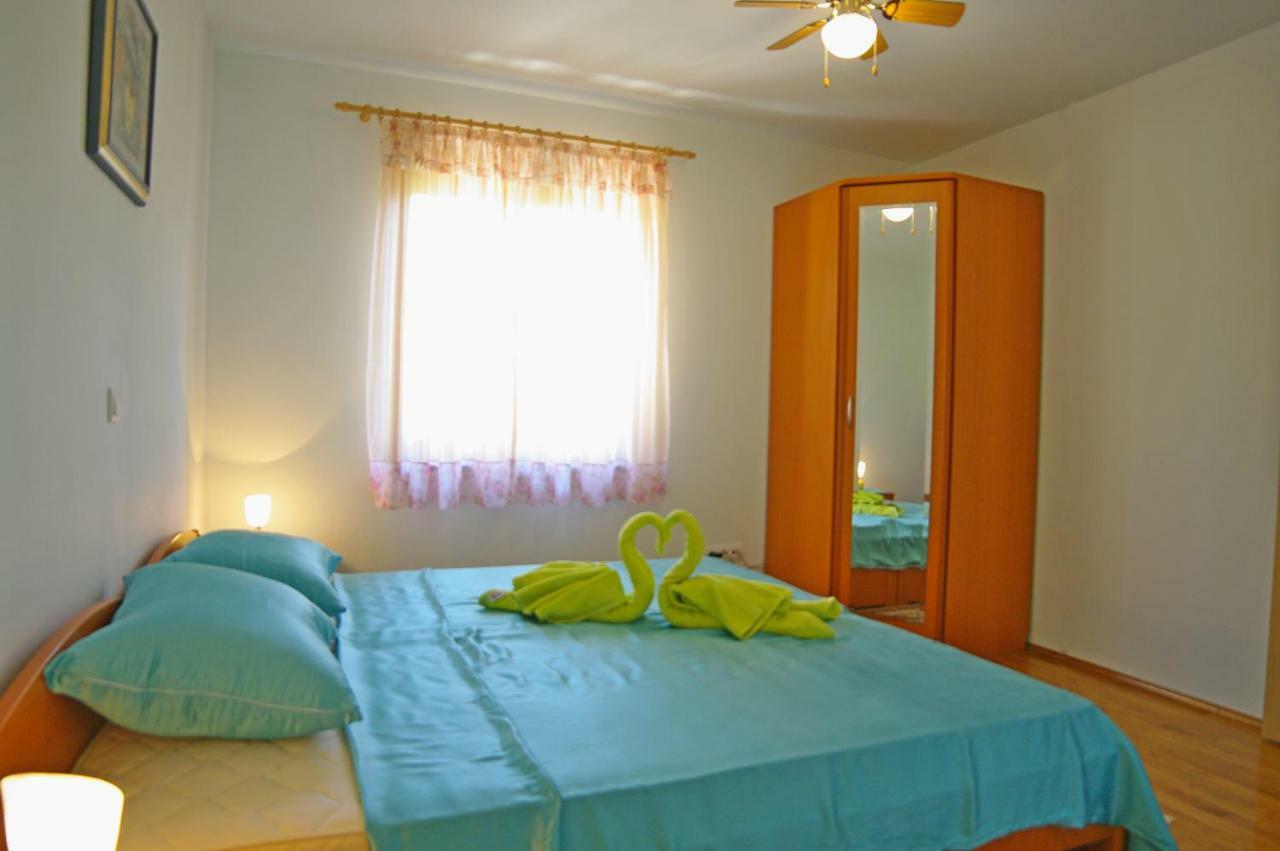 Apartments Cezar Винкуран Екстериор снимка