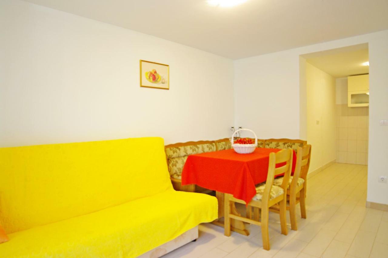 Apartments Cezar Винкуран Екстериор снимка