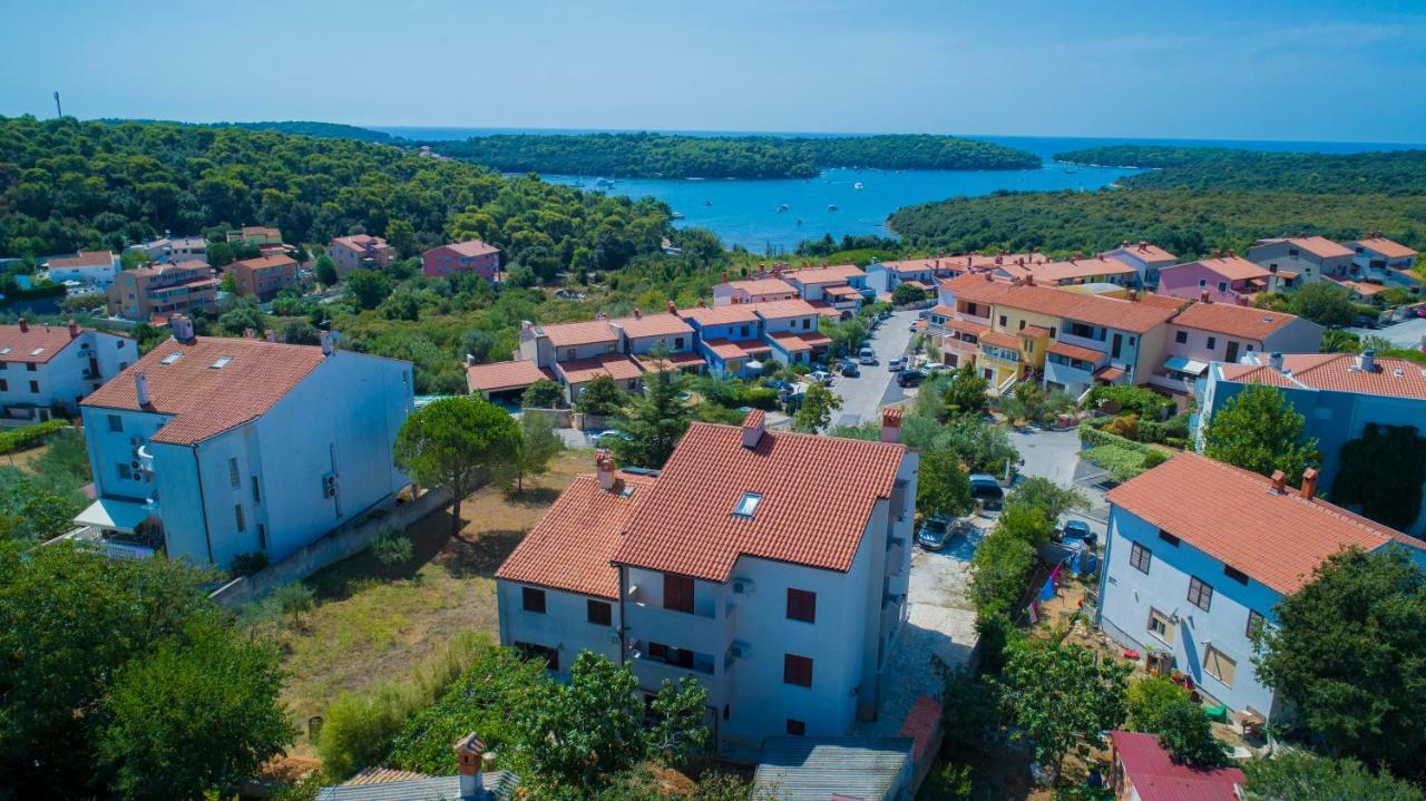 Apartments Cezar Винкуран Екстериор снимка