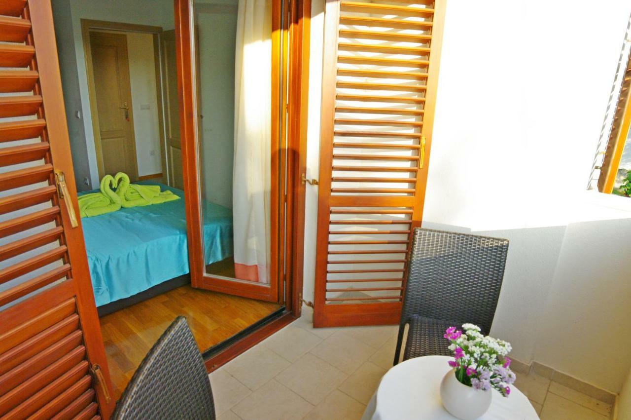 Apartments Cezar Винкуран Екстериор снимка